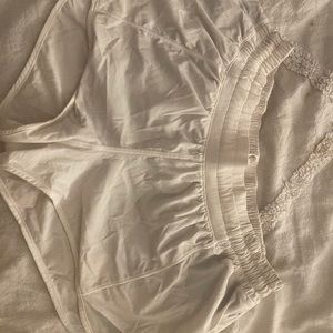 White lululemon shorts